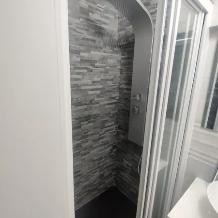Luxury With Views 아파트 베니돔